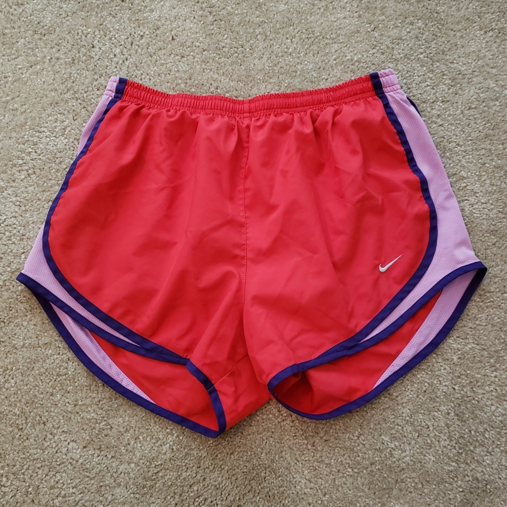 NIKE tempo shorts